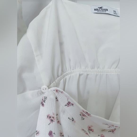 Hollister Wrap Floral Dress - Picture 5 of 5